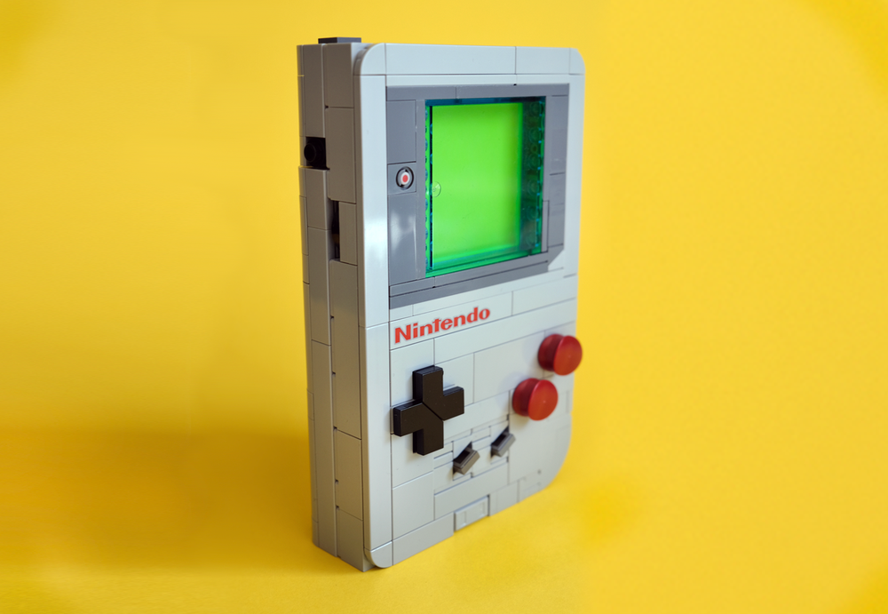 Rebrickable Ultimate LEGO Gameboy by click lever
