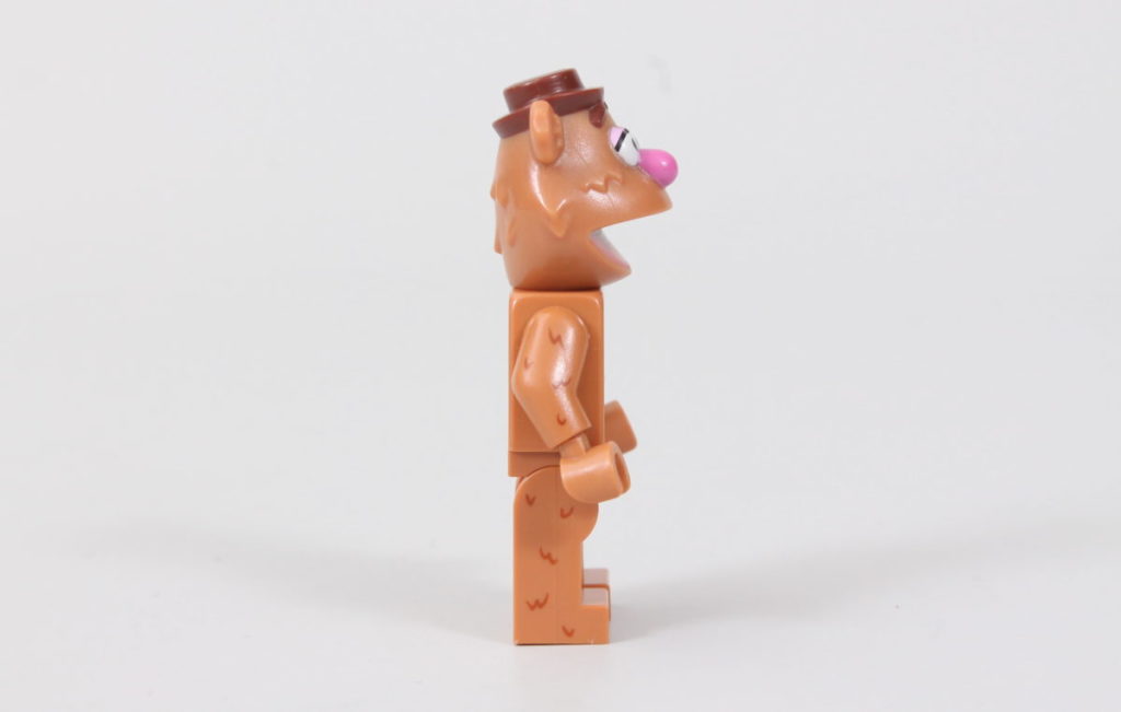 LEGO Collectible Minifigures 71033 The Muppets Miss Fozzie Bear 3 1024x651