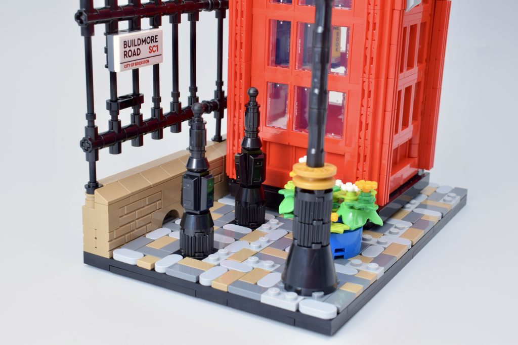 LEGO Ideas 21347 Red London Telephone Box review 12 1024x683