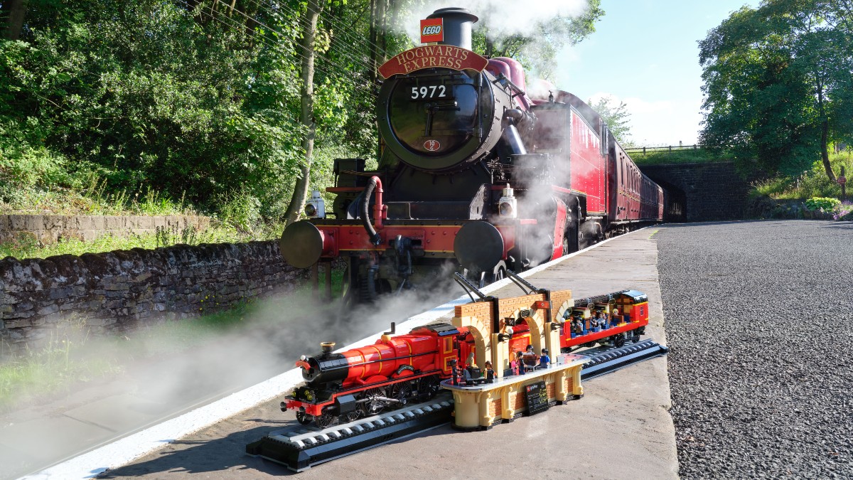 LEGO dampens expectations around more giant trains after the Hogwarts Express