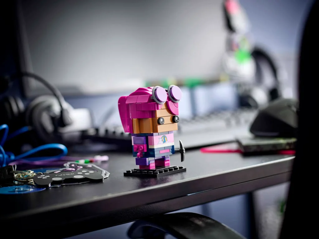 LEGO BrickHeadz Fortnite 40728 Brite Bomber 4 1024x768