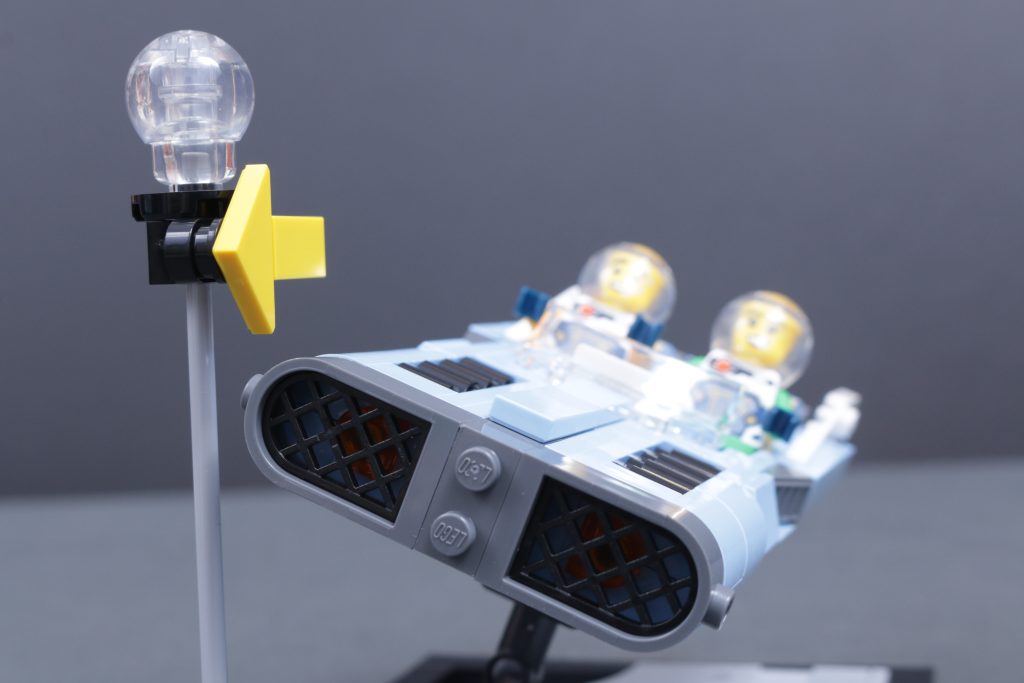 LEGO Ideas 40789 Flying Moon Car review 8 1024x683