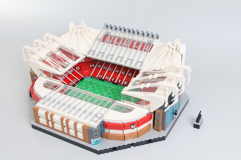 LEGO Creator Expert 10272 Old Trafford Manchester United review main