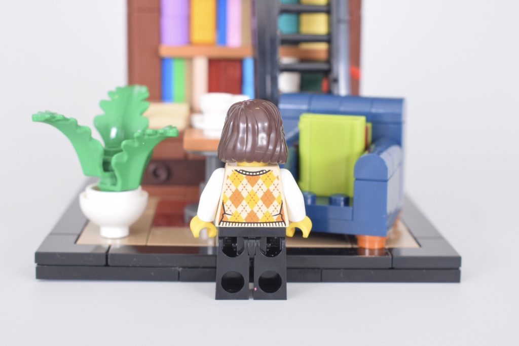 LEGO Ideas 30698 Reading Is My Passion review 14 1024x683