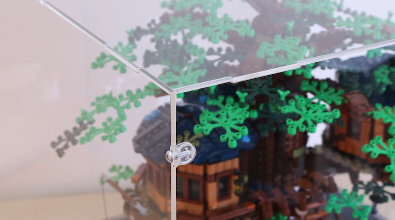 Save with iDisplayit, Elegant Bricks and Funky 3D Faces