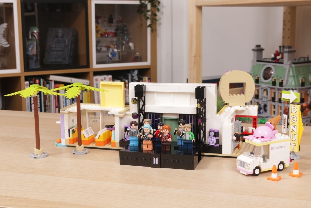 LEGO Ideas 21339 BTS Dynamite Bangtan Boys Jin Suga j hope RM Jimin V Jung Kook review 1 1024x683