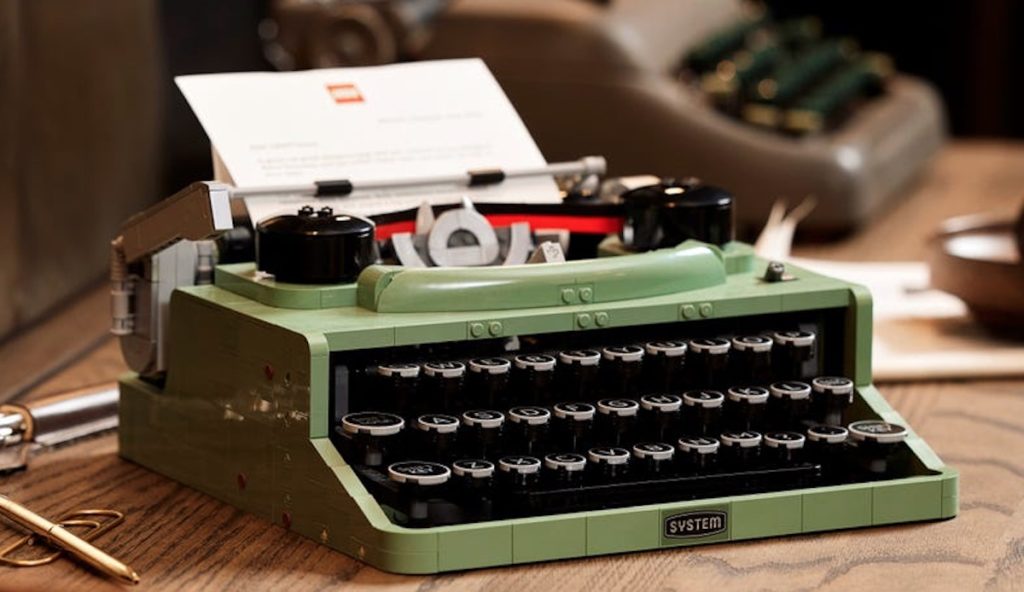 LEGO Ideas 21327 Typewriter 1024x592