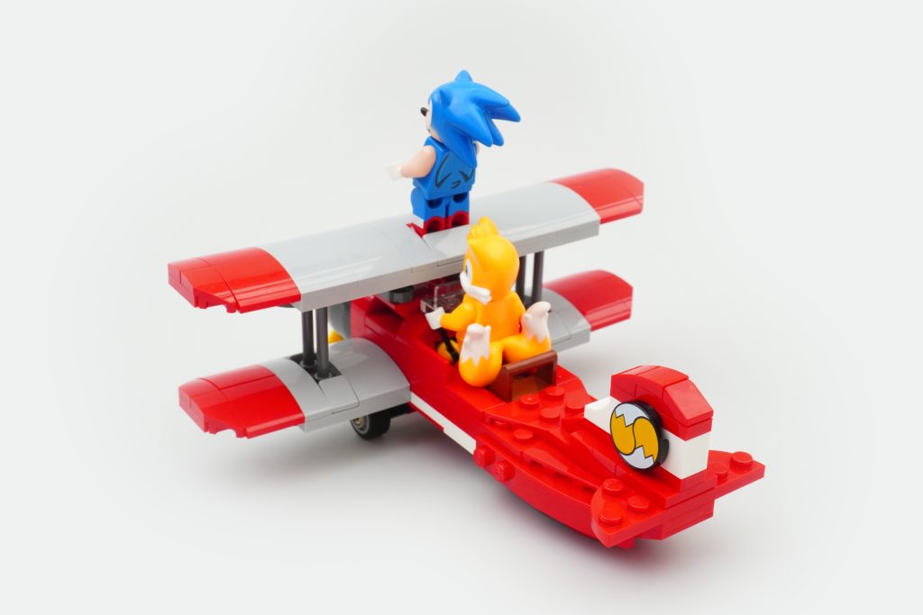 LEGO Sonic the Hedgehog 76991 Tails Workshop and Tornado Plane review 31 1024x683