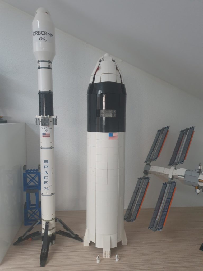LEGO SpaceX Lunar Starship