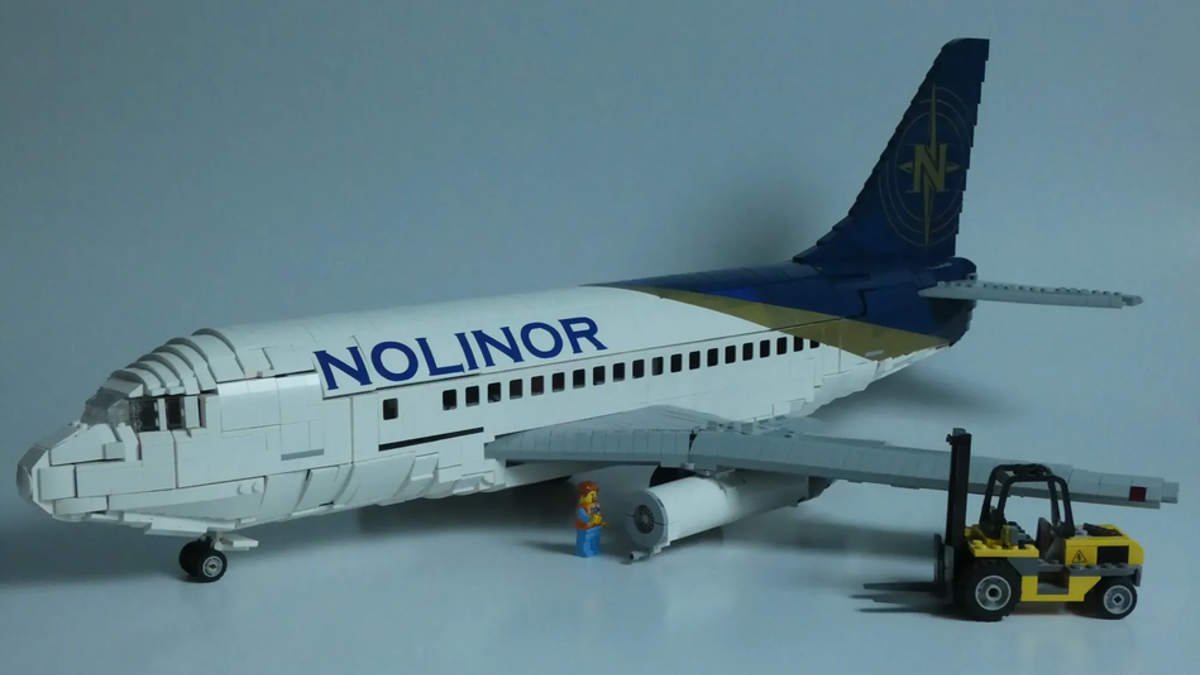 Nolinor Boeing 737-200 lands in the first LEGO Ideas review of 2025