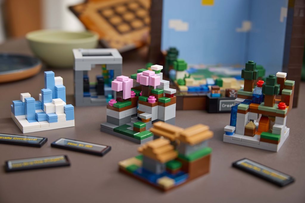 LEGO Minecraft 21265 The Crafting Table 6 1024x683