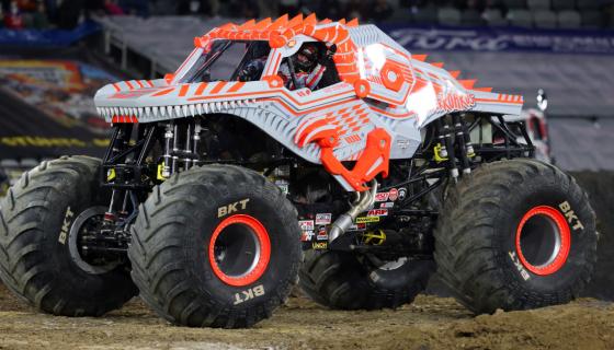 Monster Jam ThunderROARus