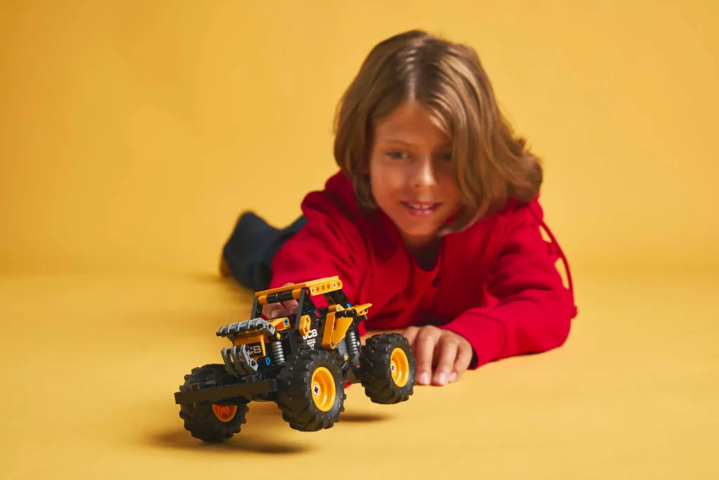 LEGO Technic 42199 Monster Jam DIGatron Pull Back 8 1024x684