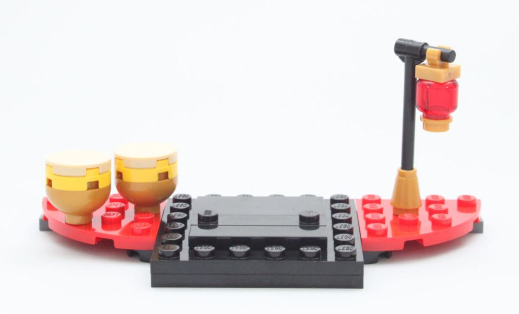 LEGO BrickHeadz 40540 Lion Dance Guy review 10 1024x621