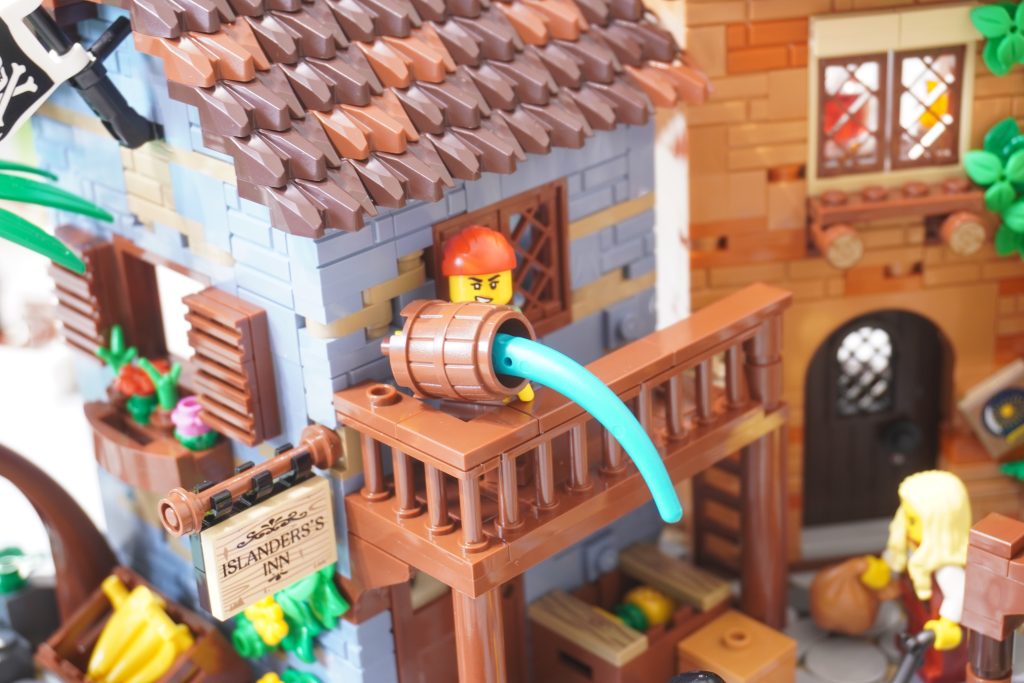 LEGO Bricklink Designer Program The Thieves of Tortuga review 19 1024x683