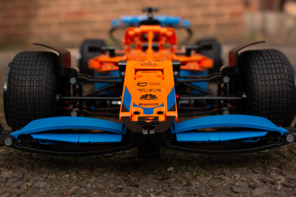 LEGO Technic 42141 McLaren Formula 1 Race Car review 35 1024x683