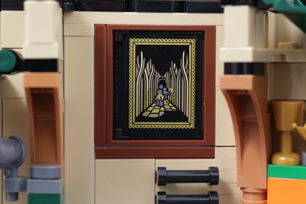 LEGO Harry Potter 40770 Hogwarts Castle Room of Requirement review 7 1024x683