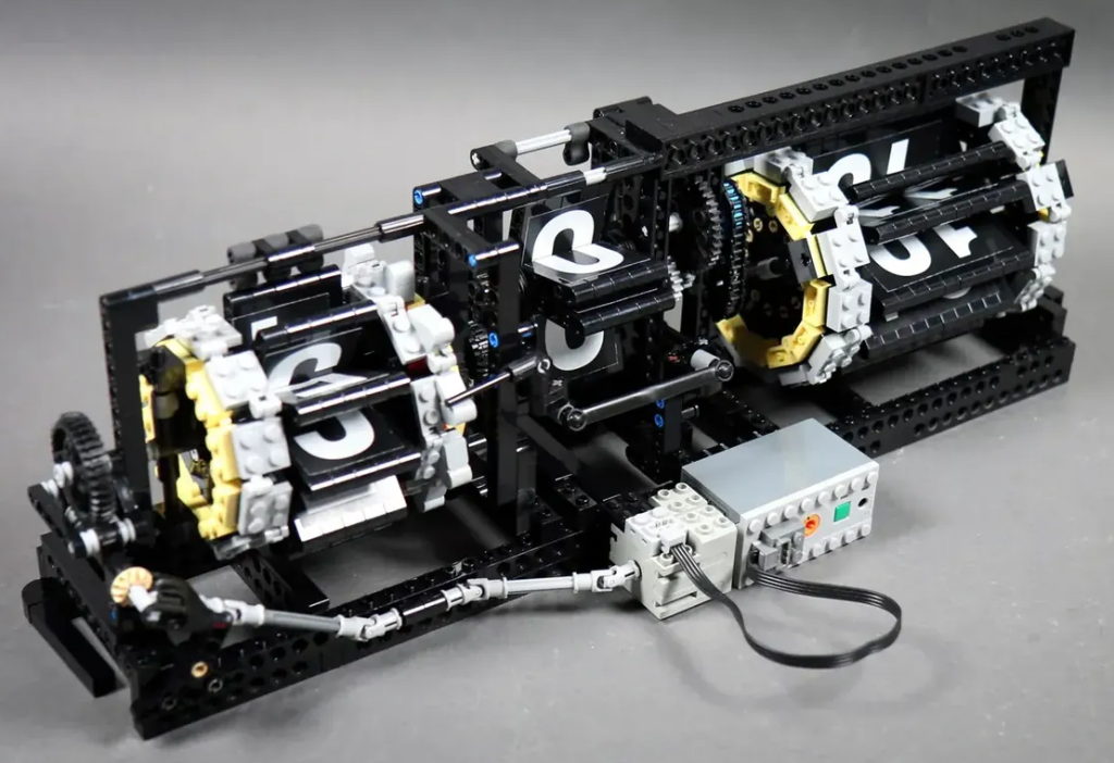 LEGO Ideas mechanical clock 2 1024x702