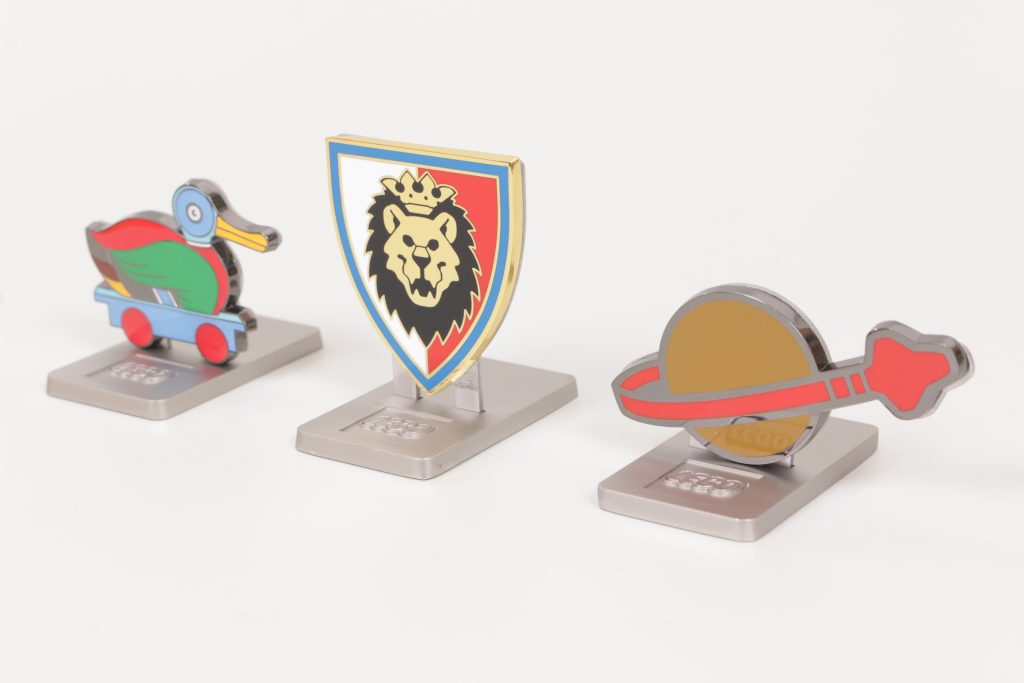 Duck Space and Knight themed magnets – reviewing some LEGO Insiders rewards 15 1024x683