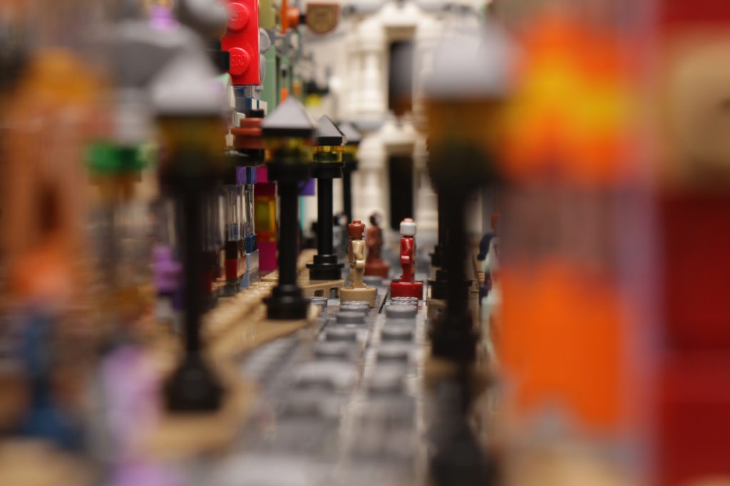 LEGO Harry Potter 76444 Diagon Alley Wizarding Shops review 15 1024x683
