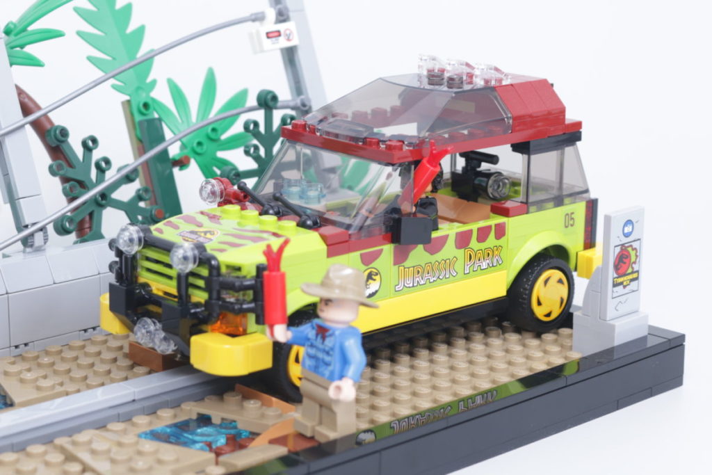 LEGO Jurassic Park 76956 T. rex Breakout review 16 1024x683