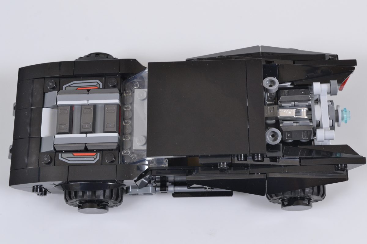 LEGO DC 76332 The Batman Batmobile 9 1200x800