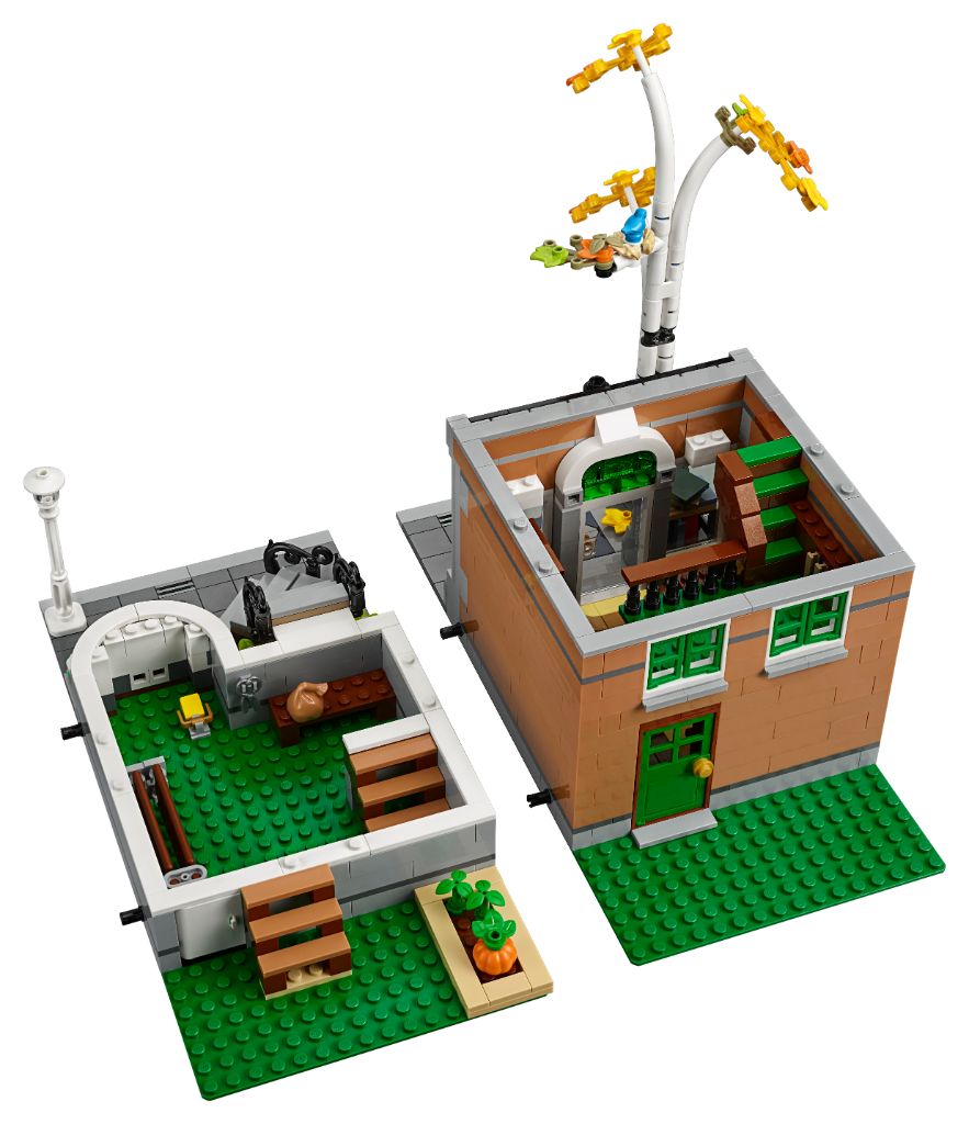 LEGO Creator Expert 10270 Bookshop 11
