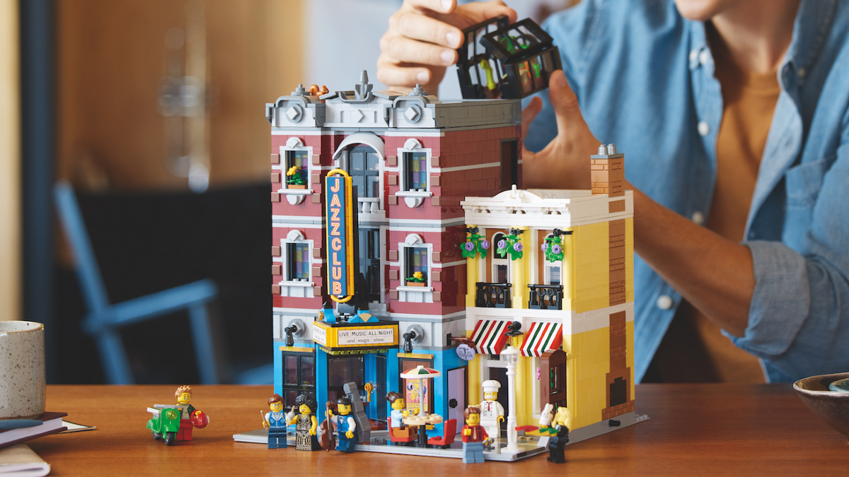 LEGO Icons 10312 Jazz Club is now available for all to purchase