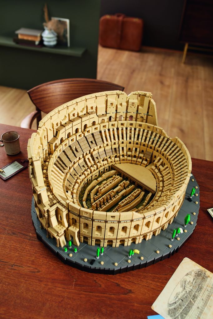 LEGO 10276 Colosseum 19