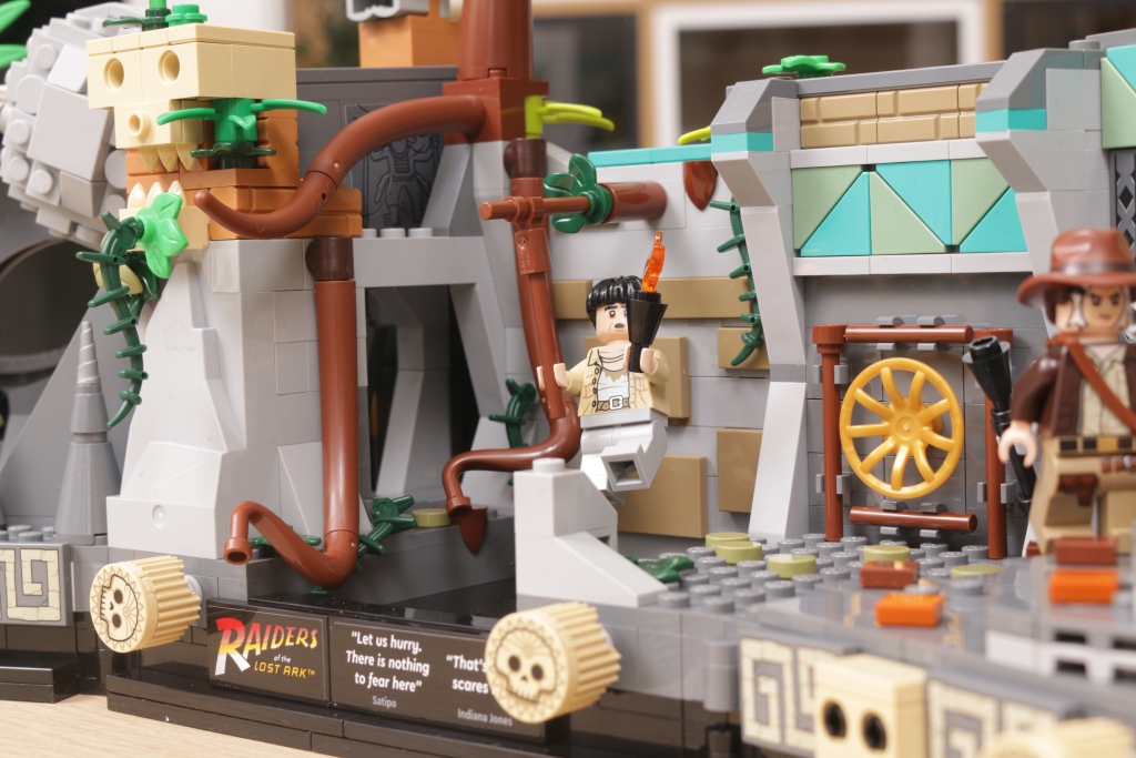 LEGO Indiana Jones 77015 Temple of the Golden Idol review 9 1024x683