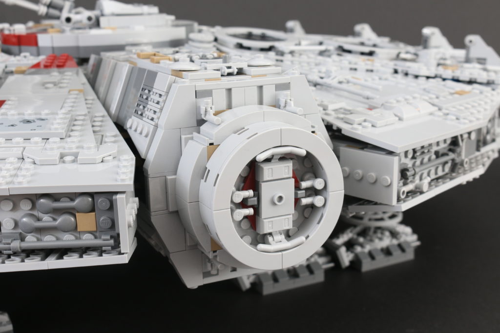 LEGO Star Wars 75192 UCS Ultimate Collectors Series Millennium Falcon review 34