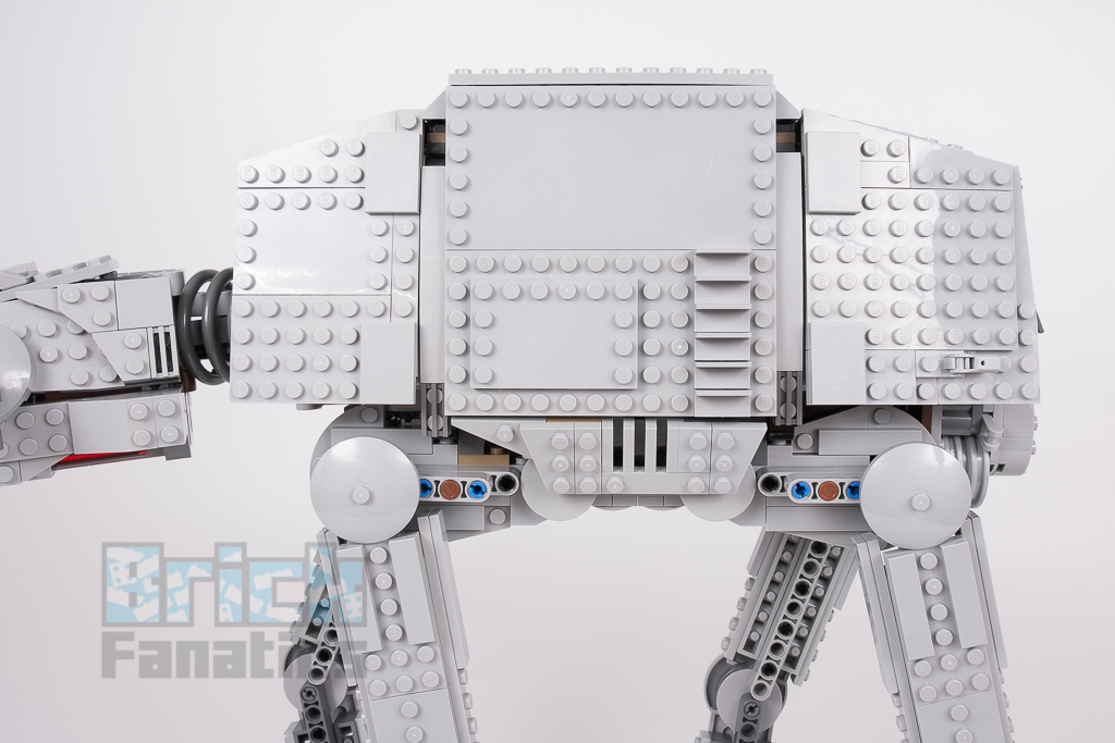 LEGO Star Wars 75288 AT AT 16
