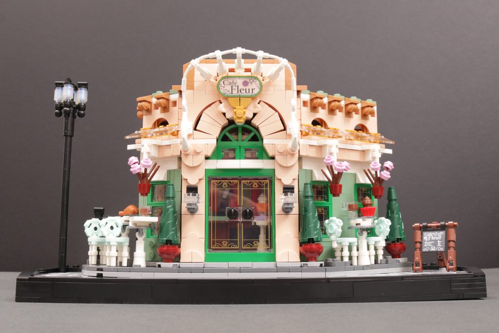 LEGO Icons 10362 French Cafe review 31 1024x683
