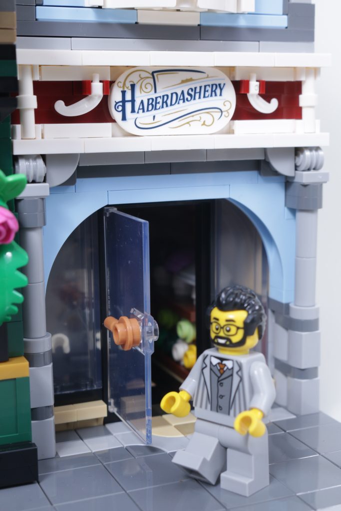 LEGO Icons 10350 Tudor Corner second review plus comparison with 10251 Brick Bank and 10270 Bookshop 80 683x1024