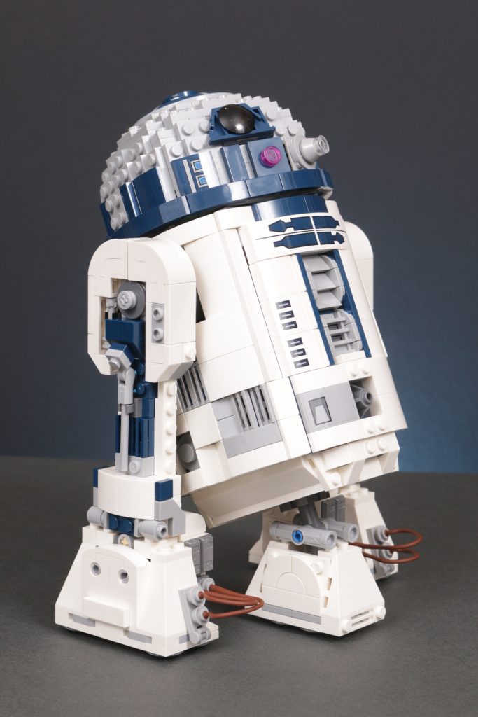 LEGO Star Wars 75379 R2 D2 review 2 683x1024