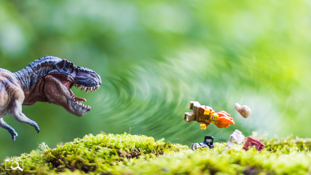 Brick Pic of the Day: Jurassic Bark