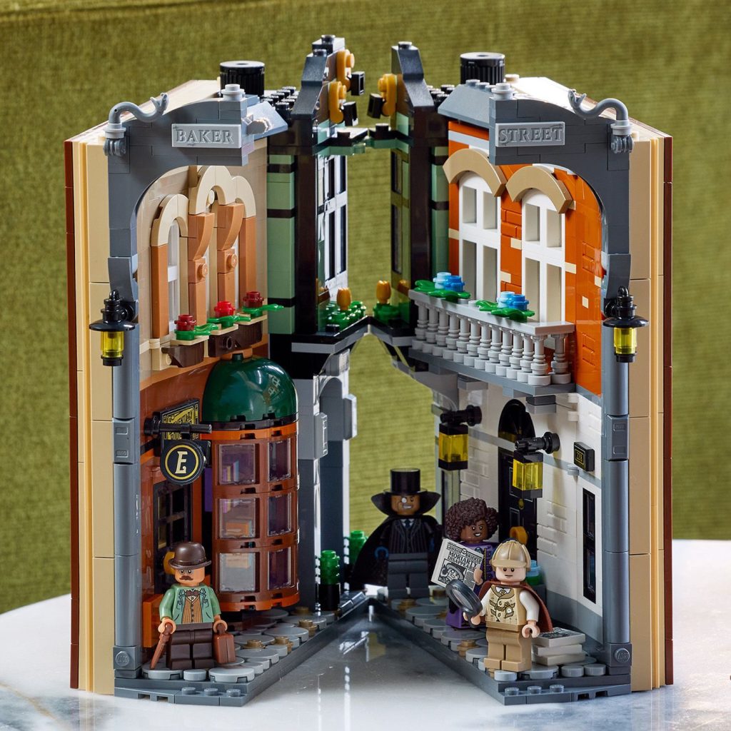 LEGO Icons 10351 Sherlock Holmes Book Nook 7 1024x1024