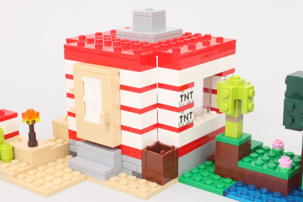lego minecraft 21275 the tnt jungle house review 5 1024x683