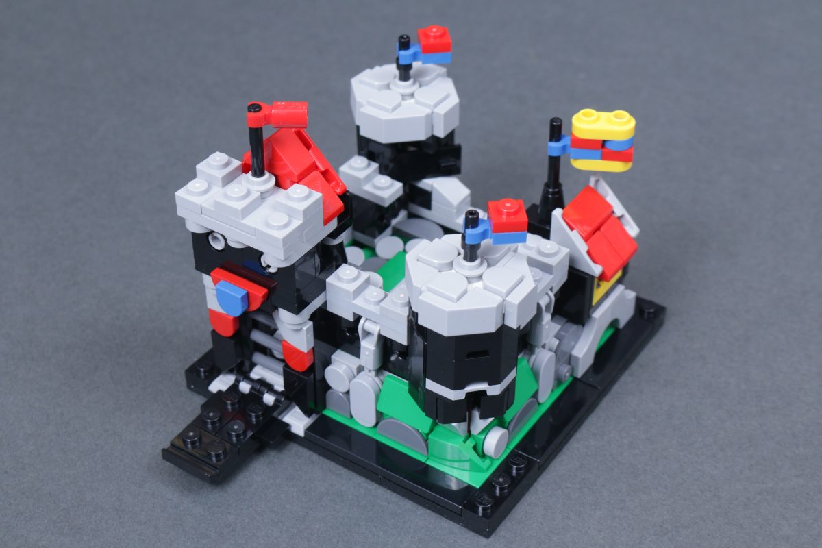 LEGO Insiders 40775 Mini Knights Castle and 40776 Hot Chocolate Stand reviews 16 1200x800