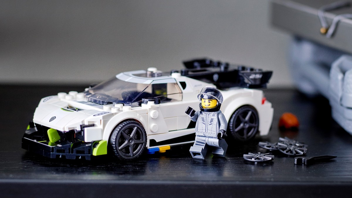 Save 25% on 76900 Koenigsegg Jesko in latest Argos LEGO deals