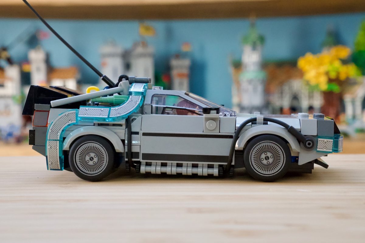 LEGO 77256 Time Machine from Back to the Future review 8 1200x800