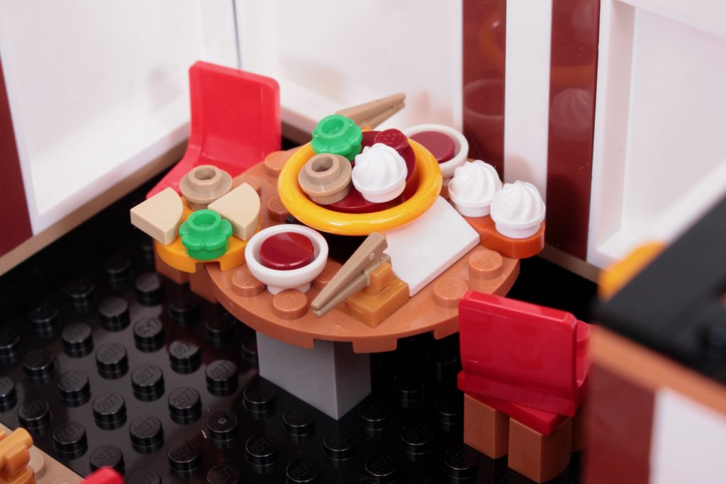 LEGO Chinese Traditional Festivals 80113 Family Reunion Celebration modular conversion 16 1024x683