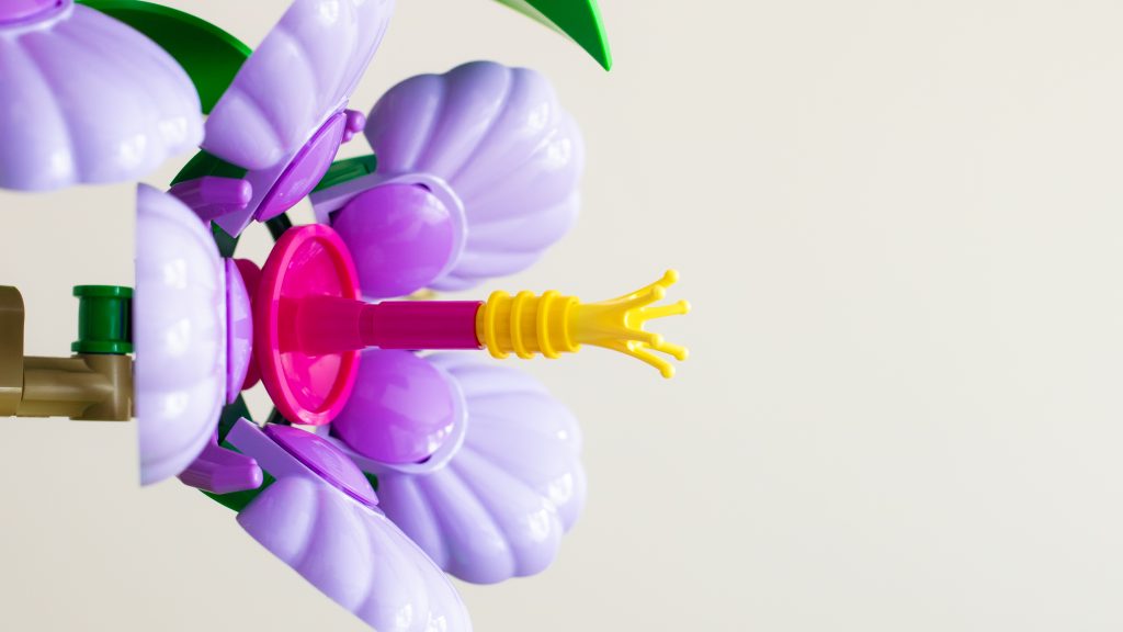 Lego botanicals 10372 Hibiscus 19 1024x576