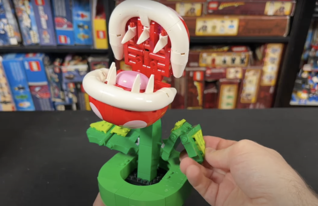 MiniSuperHeroesToday LEGO Super Mario 71426 Piranha Plant review leaves 2 1024x664
