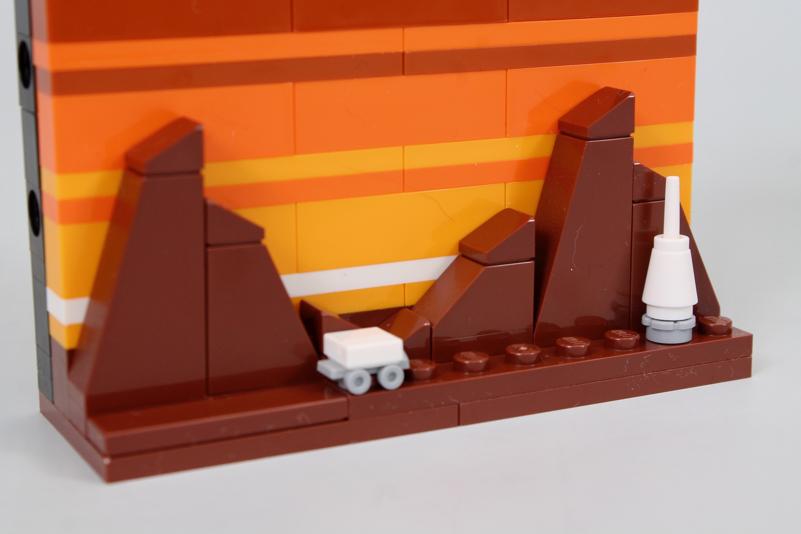 LEGO Ideas 21340 Tales of the Space Age review 19 scaled