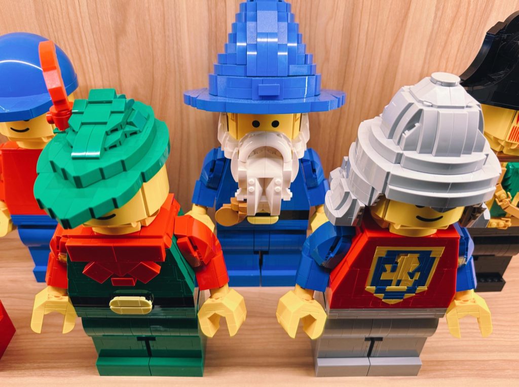 reddit LEGO Up Scaled Minifigures 5 1024x764
