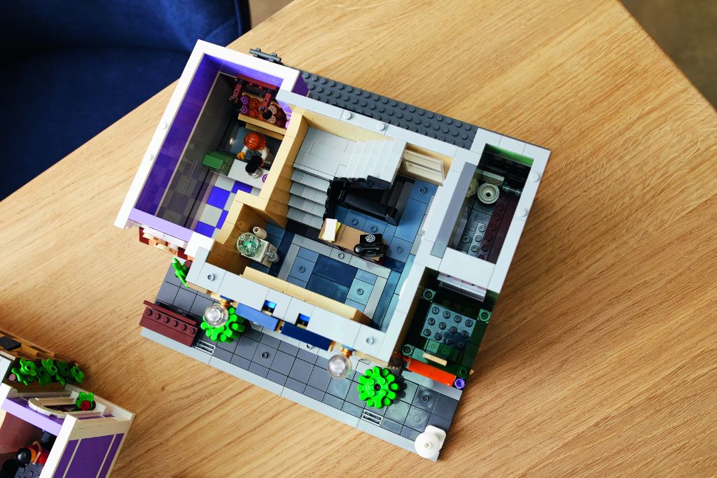 LEGO 10278 Modular Buildings Collection Police Station 44