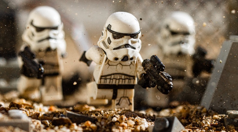Brick Pic of the Day: Stormtrooping