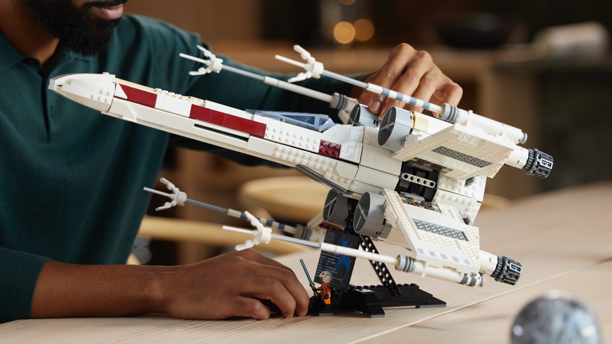 LEGO Star Wars 75355 X wing Starfighter featured 1