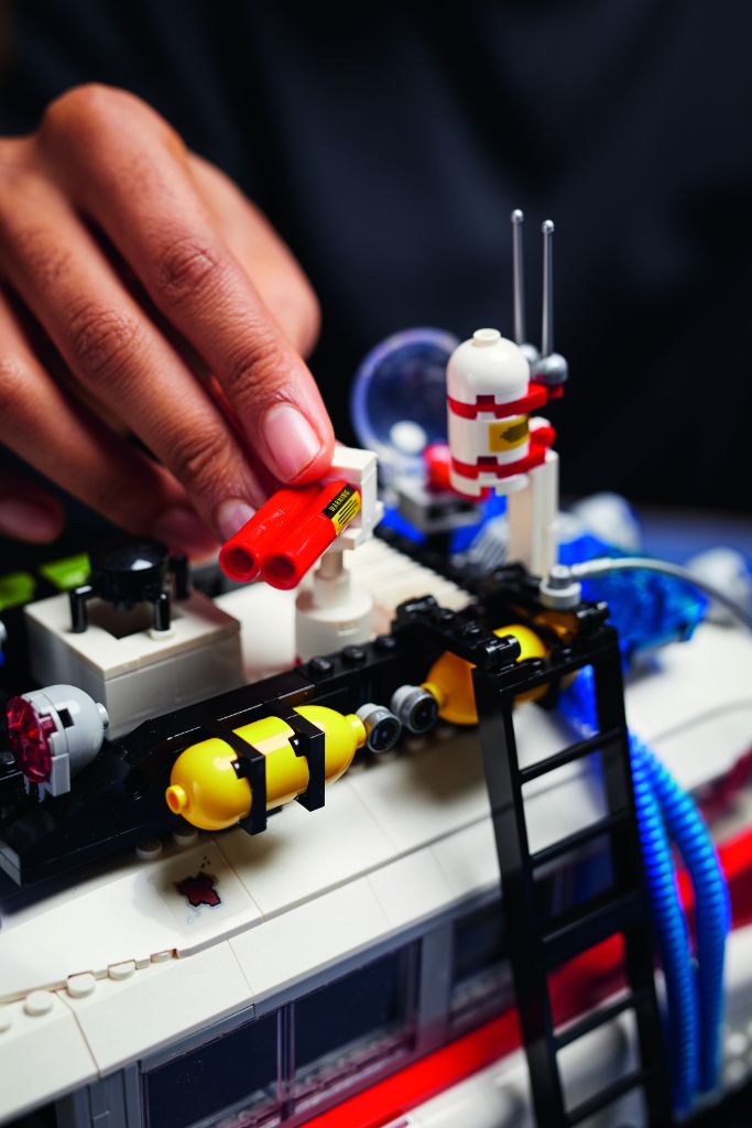 LEGO Ghostbusters 10274 ECTO 1 36